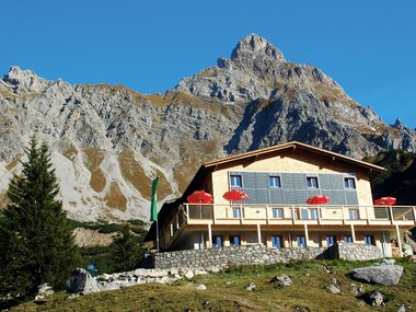© Roland Fritsch / Heinrich Hueter Hütte